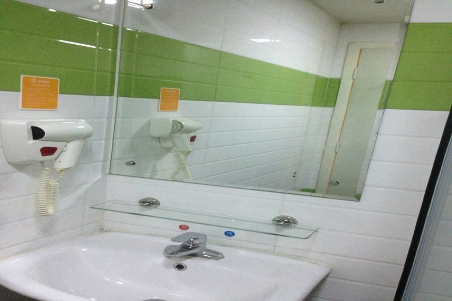 7Days Inn Guangzhou Jiaokou Subway Station 2Nd Exterior foto